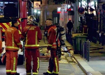 Νύχτα κόλαση στο Παρίσι με επτά νεκρούς σε φλεγόμενο κτίριο