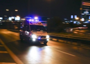 Στρατιωτικό ελικόπτερο έπεσε σε κατοικημένη γειτονιά της Κωνσταντινούπολης