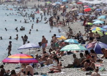 H Γαλλία σπάει το ρεκόρ: Έφτασε στους 44.3 βαθμούς ο υδράργυρος