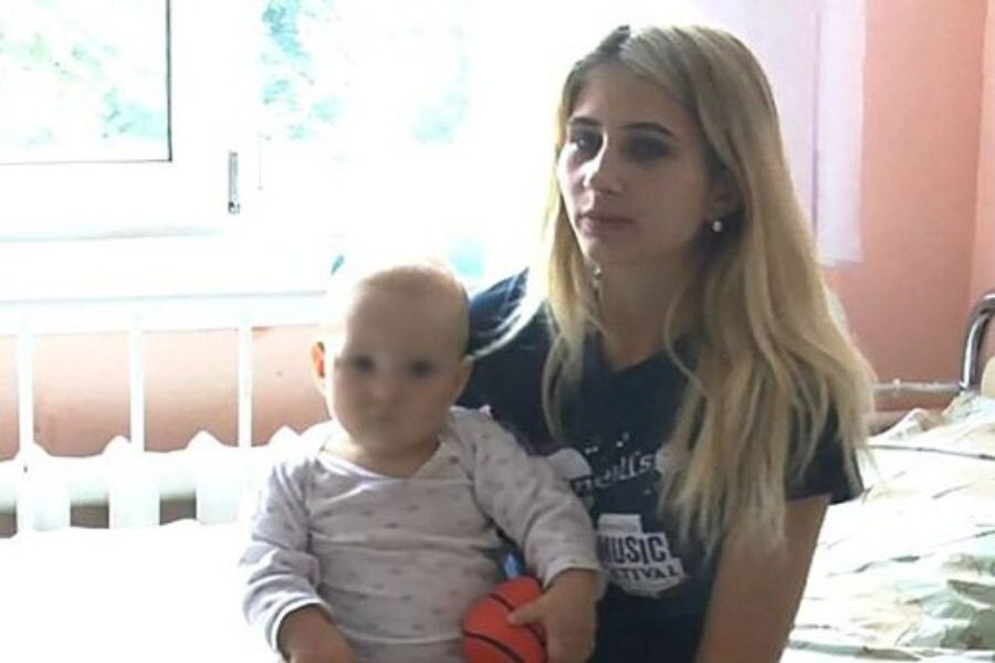 Βρέφος 11 μηνών έπεσε από τον 5ο και σώθηκε