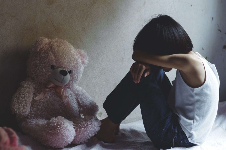 Γιαγιά κατηγορείται ότι σκότωσε τον 19 μηνών εγγονό της με ναρκωτικά