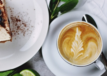 Καφές και γλυκό