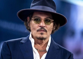 Johnny Depp: Πουλάει το «χωριό» του στη Γαλλία για 55 εκατ. δολάρια