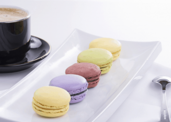 Γλυκό και καφές