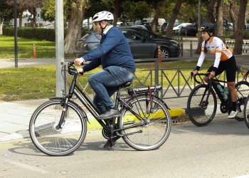 Υπουργός Μεταφορών - Συνέντευξη Τύπου
Υπουργείο Οικονομικών, Λευκωσία, Κύπρος 
Ο Υπουργός Μεταφορών, Επικοινωνιών και Έργων κ. Γιάννης Καρούσος σε συνέντευξη Τύπου για παρουσίαση του «Σχεδίου Δράσης Προώθησης της Χρήσης του Ποδηλάτου για την περίοδο 2021 – 2023».   
//
Transport Minister – Press Conference
Ministry of Finance, Lefkosia, Cyprus
The Minister of Transport, Communications and Works, Mr Yiannis Karousos, gives a press conference to present the “Action Plan to Promote Bicycle Use for the Period 2021 – 2023”.