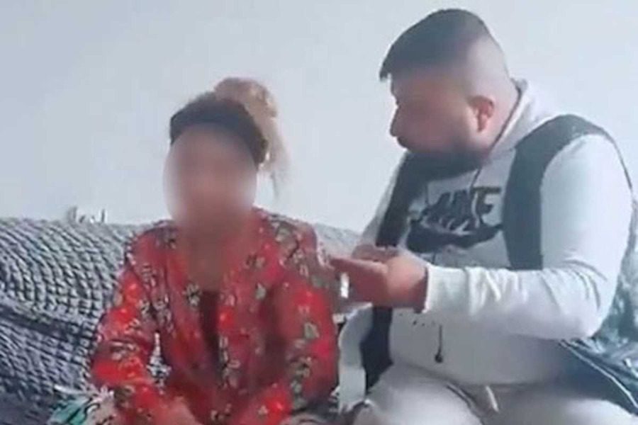 Tik Tok: Χάιδευε σeξουαλικά την ανήλικη κόρη του και ανέβασε βίντεο