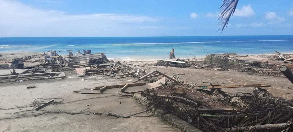 FILE PHOTO: A view of a beach and debris following volcanic eruption and tsunami, in Nuku'alofa, Tonga January 18, 2022 in this picture obtained from social media on January 19, 2022.  Courtesy of Marian Kupu/Broadcom Broadcasting FM87.5/via REUTERS  THIS IMAGE HAS BEEN SUPPLIED BY A THIRD PARTY. MANDATORY CREDIT./File Photo