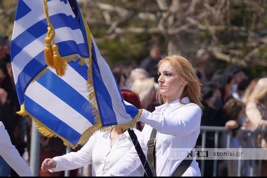 37χρονη μητέρα