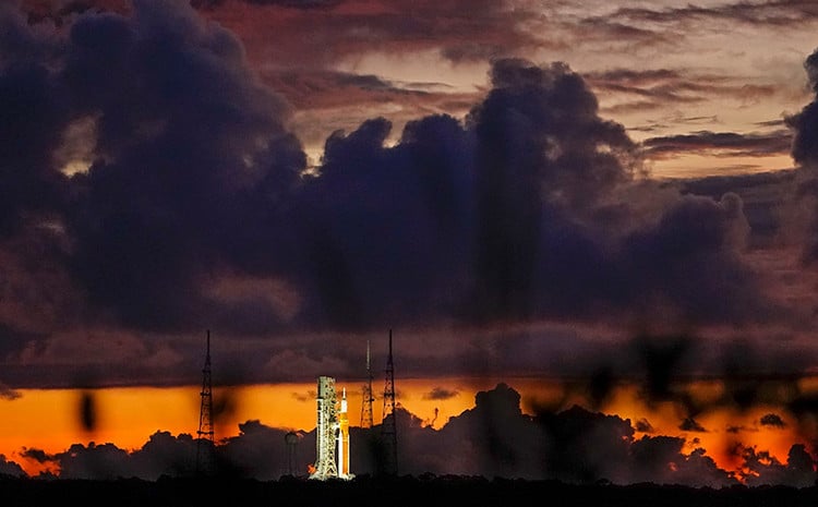 Ο σεληνιακός πύραυλος της NASA