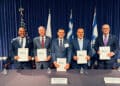 Υπουργοί Ενέργειας της Κύπρου Μιχάλης Δαμιανός και της Ελλάδας Σταύρος Παπασταύρου, ο Πρέσβης του Ισραήλ Γεχίελ Λάιτερ και ο Υπουργός Ενέργειας των ΗΠΑ Κρις Ράιτ